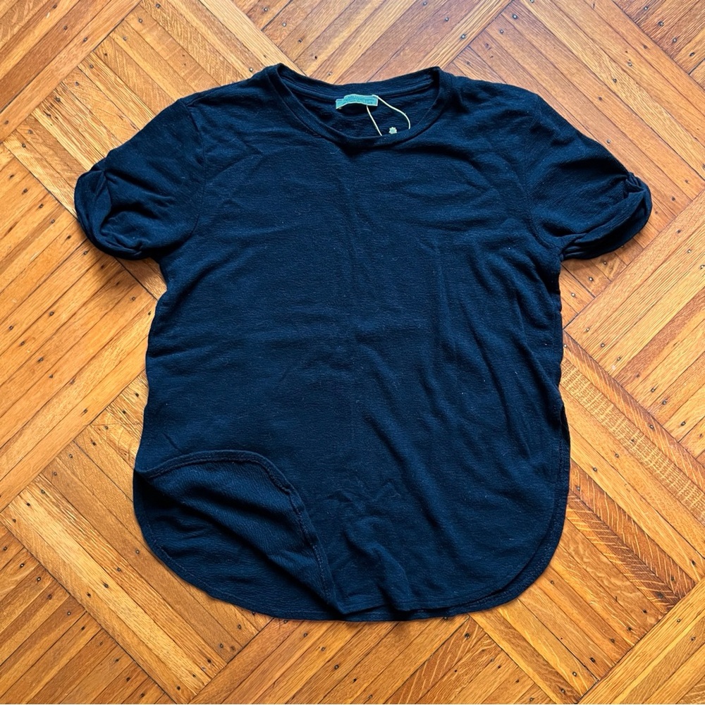 🌈 ZARA Trafaluc Navy Top w/ Rounded Hem